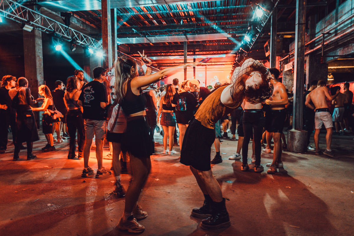 Loading... just a sec